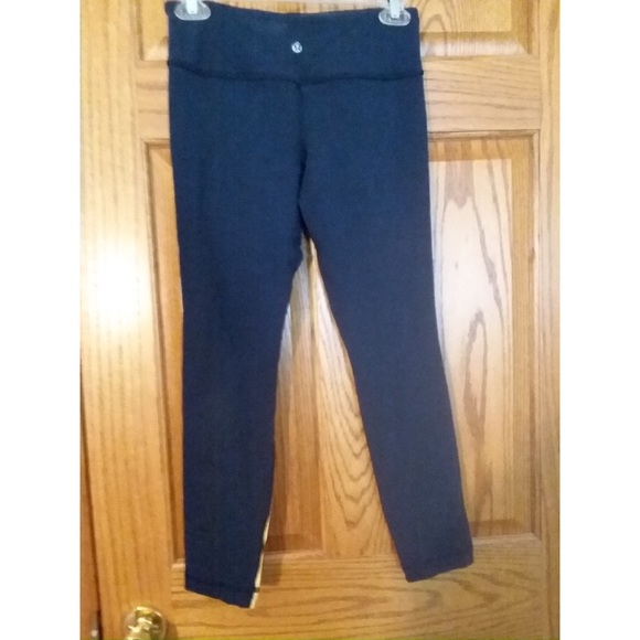 Lululemon leggings size 6 - Picture 2 of 4